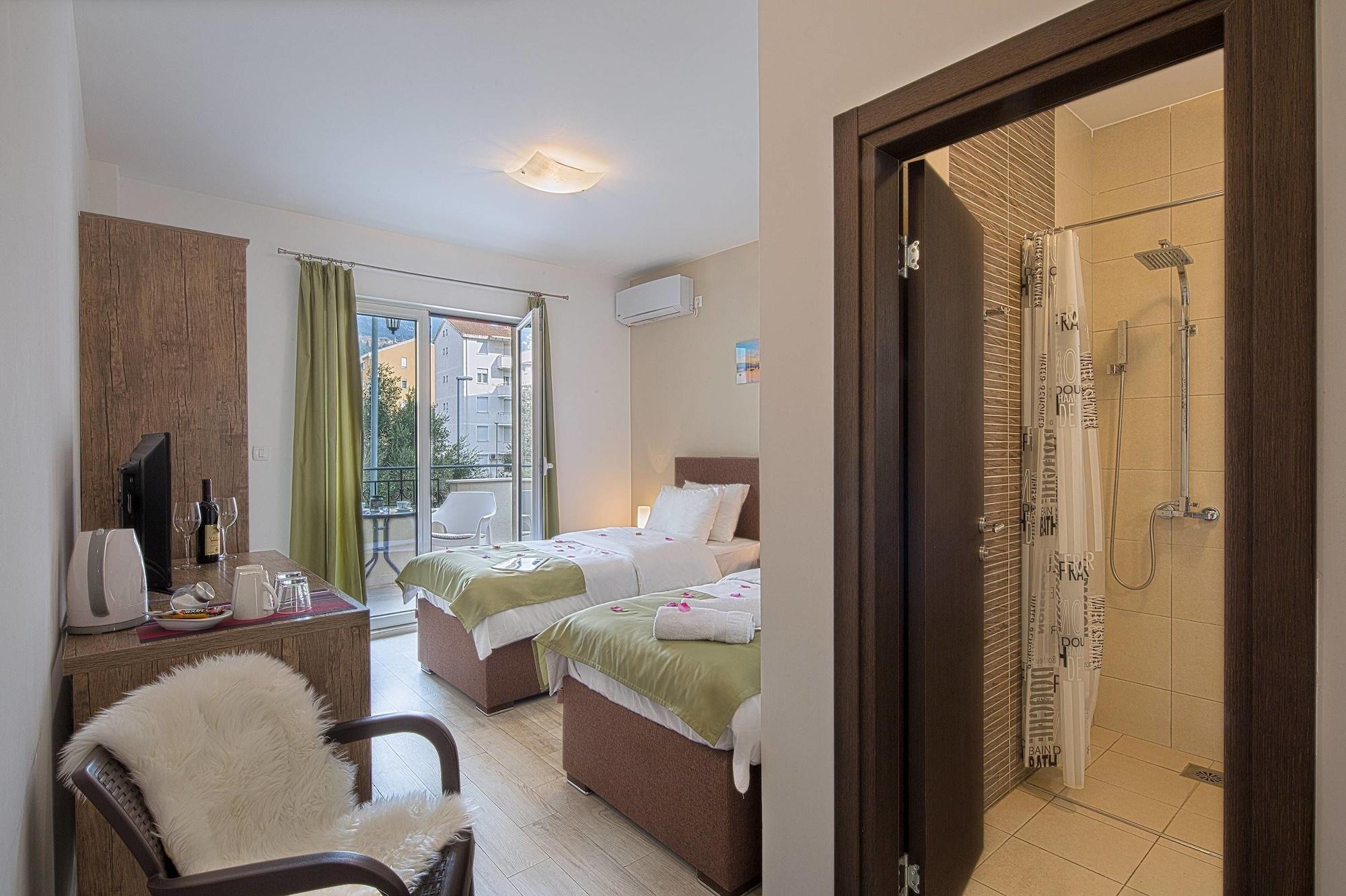 Le Marc Guest House 부드바 외부 사진